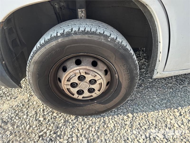 Fiat Ducato 2.3 160 35 2.3 MJT 160CV E6D-TEMP CON PEDAN Sanduk kamioni