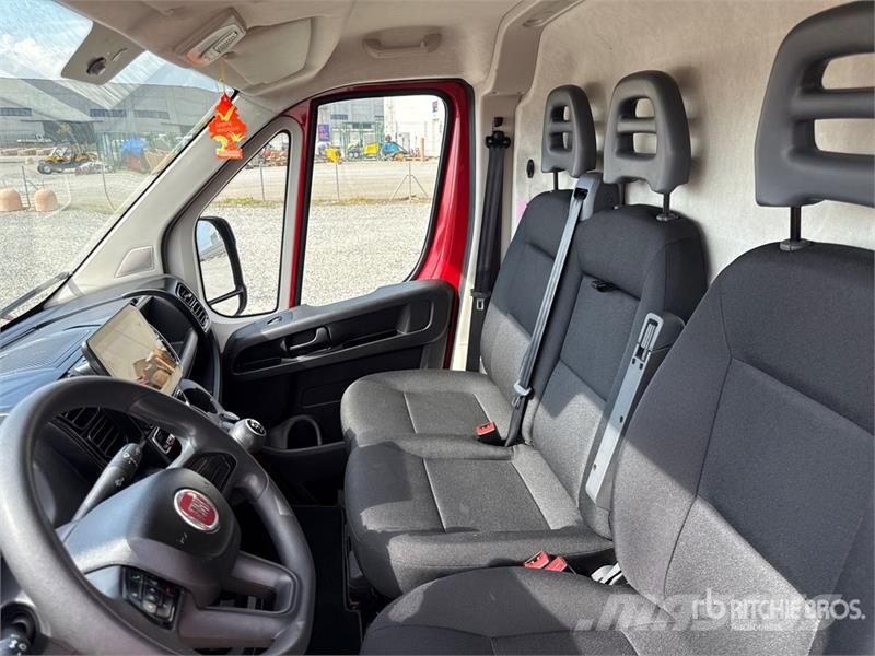 Fiat Ducato 33 MH2 2.3 MJT 160CV E6D-Temp Cargo Van Busy / Vany