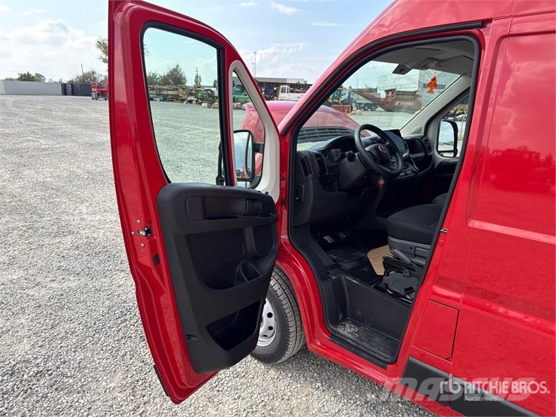 Fiat Ducato 33 MH2 2.3 MJT 160CV E6D-Temp Cargo Van Busy / Vany