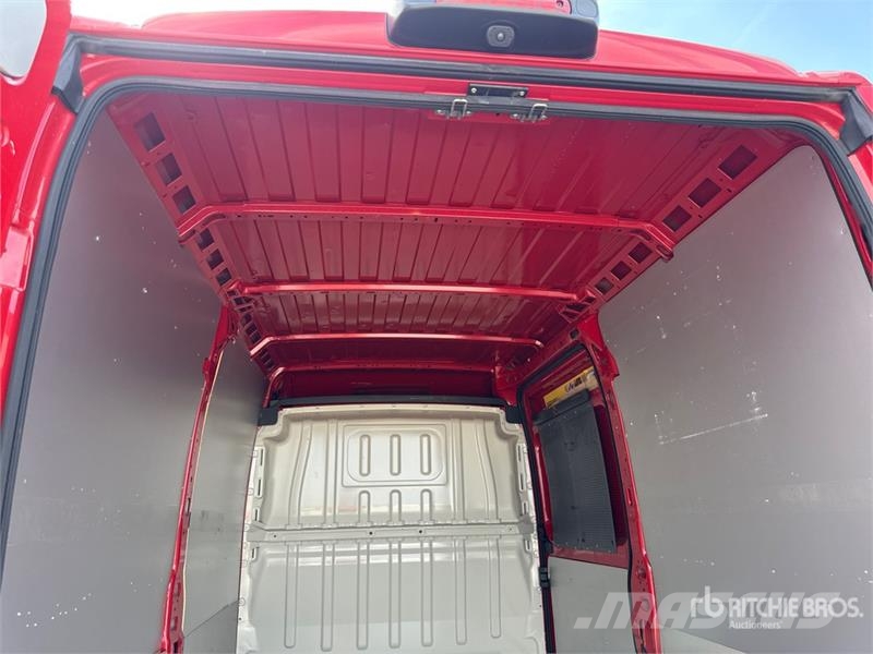 Fiat Ducato 33 MH2 2.3 MJT 160CV E6D-Temp Cargo Van Busy / Vany