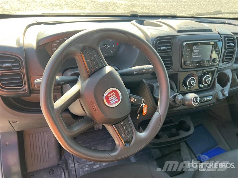 Fiat Ducato 35 XLH1 2.2 MJT 140CV E6D-TEMP Flatbed Truc Грузовики-платформы/боковая разгрузка