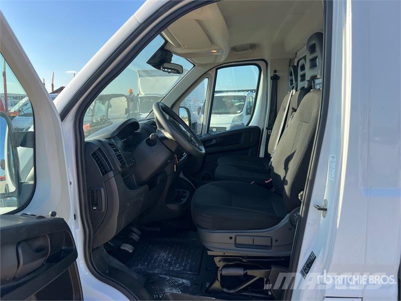 Fiat Ducato 35 XLH1 2.2 MJT 140CV E6D-TEMP Flatbed Truc Грузовики-платформы/боковая разгрузка