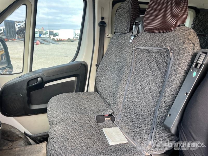 Fiat Ducato 9 Passenger Van Panel vans