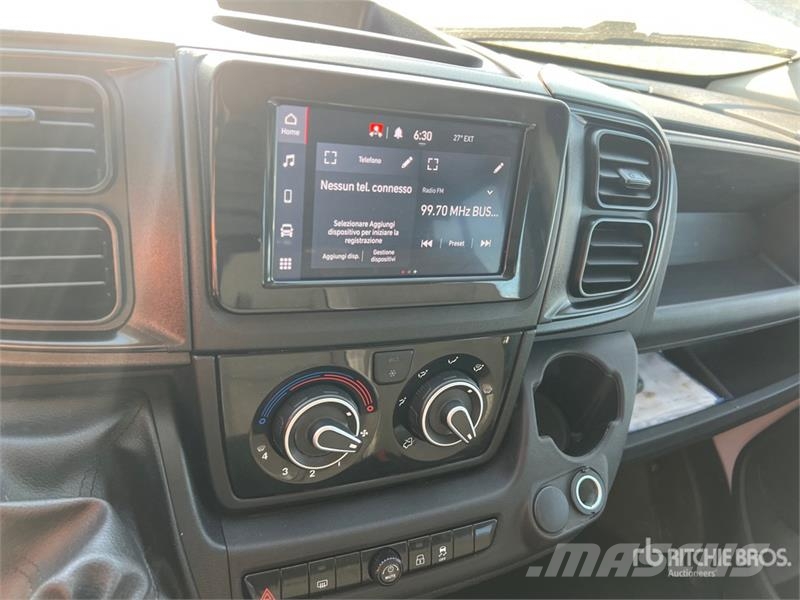 Fiat Ducato Crew Cab Crew Cab MAXI 35 LH2 2.2 MJT 140CV Грузовики-платформы/боковая разгрузка