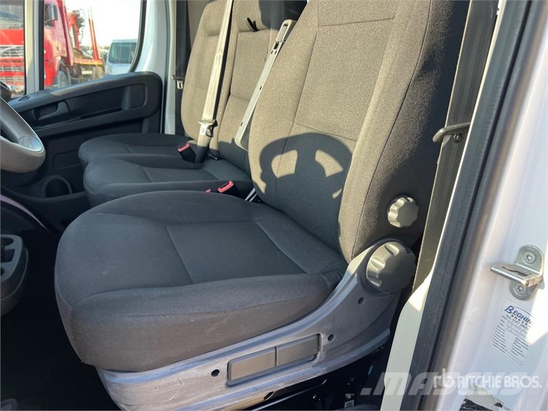 Fiat Ducato Crew Cab Crew Cab MAXI 35 LH2 2.2 MJT 140CV Грузовики-платформы/боковая разгрузка