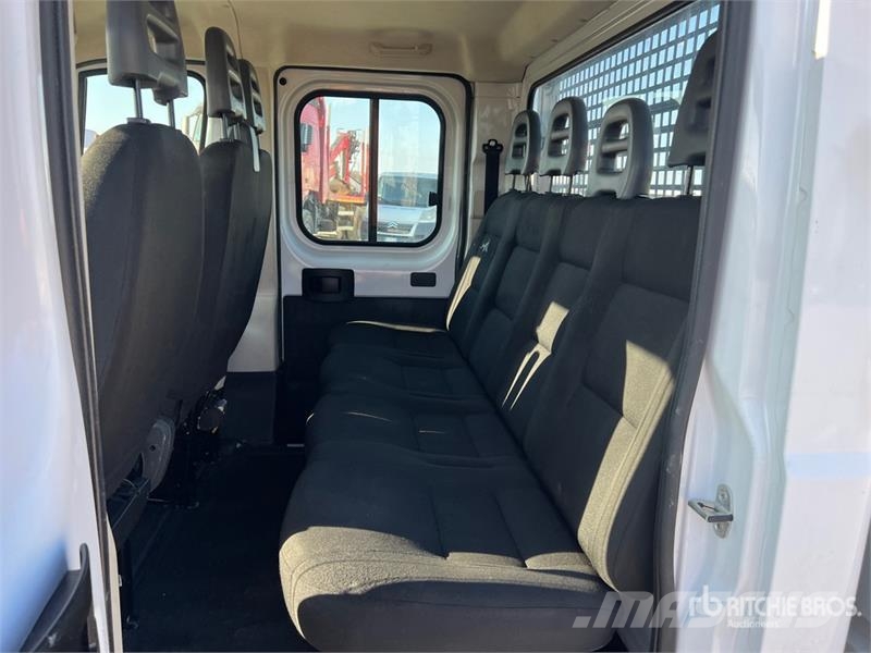 Fiat Ducato Crew Cab Crew Cab MAXI 35 LH2 2.2 MJT 140CV Грузовики-платформы/боковая разгрузка