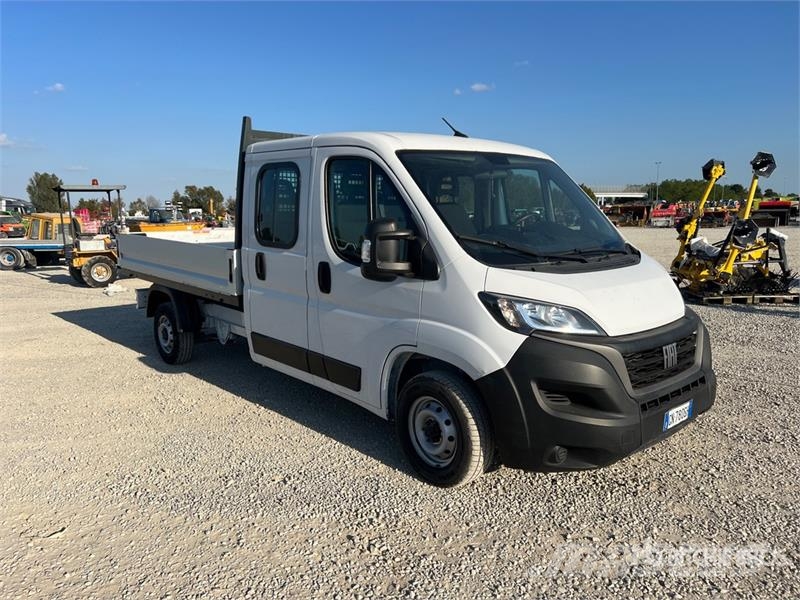 Fiat Ducato Crew Cab Crew Cab MAXI 35 LH2 2.2 MJT 140CV Грузовики-платформы/боковая разгрузка