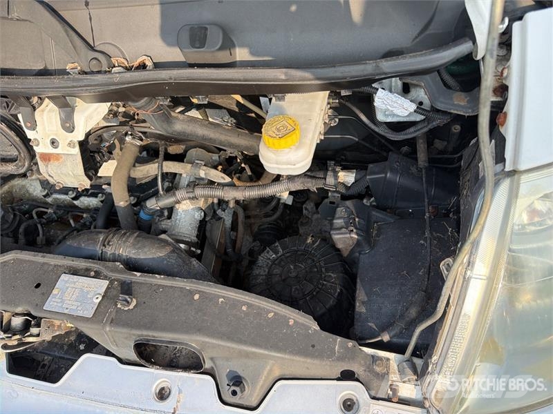 Fiat ducato Crew Cab Flatbed Truck (Inoperable) شاحنات مسطحة/مفصلية الجوانب