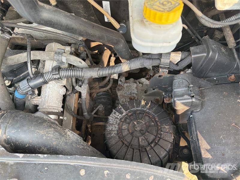 Fiat ducato Crew Cab Flatbed Truck (Inoperable) شاحنات مسطحة/مفصلية الجوانب