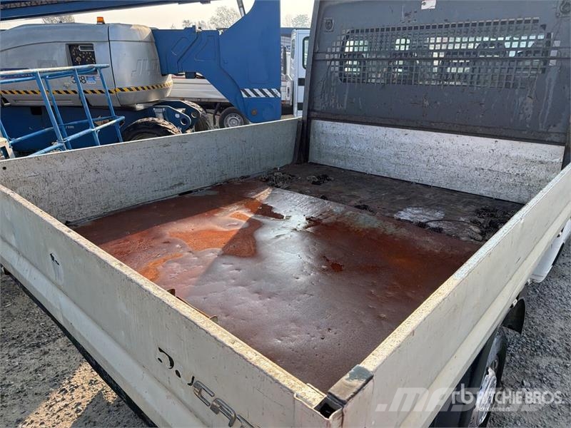 Fiat ducato Crew Cab Flatbed Truck (Inoperable) شاحنات مسطحة/مفصلية الجوانب