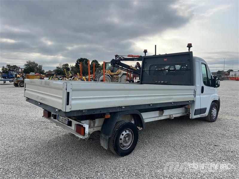 Fiat ducato Flatbed Truck Φορτηγά Kαρότσα με ανοιγόμενα πλαϊνά