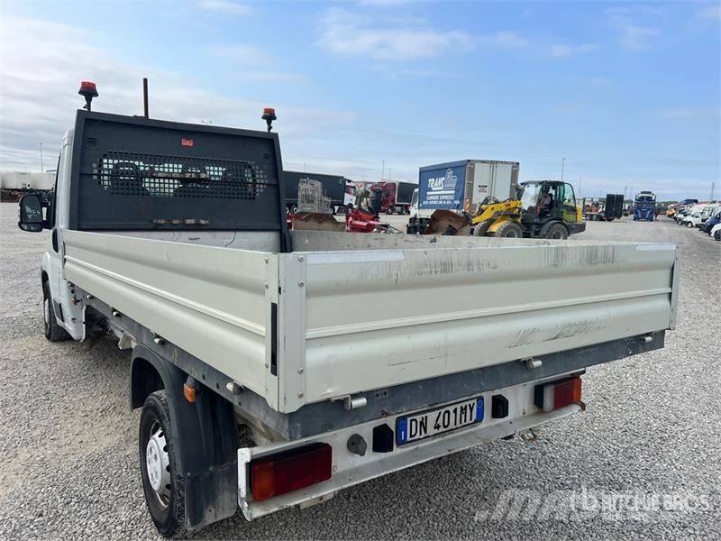 Fiat ducato Flatbed Truck Φορτηγά Kαρότσα με ανοιγόμενα πλαϊνά