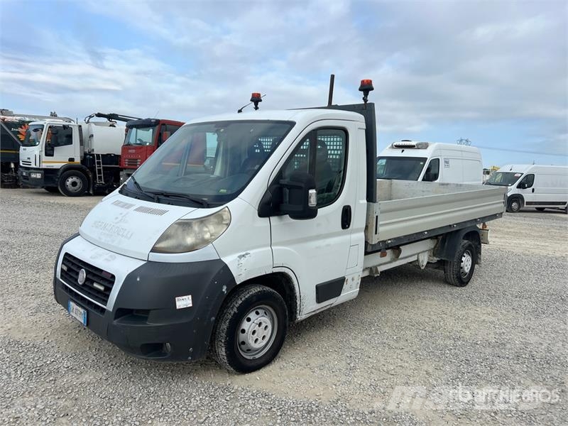 Fiat ducato Flatbed Truck Φορτηγά Kαρότσα με ανοιγόμενα πλαϊνά