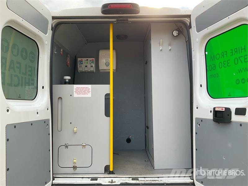 Fiat Ducato maxi Welfare Cargo Van Pakettiautot