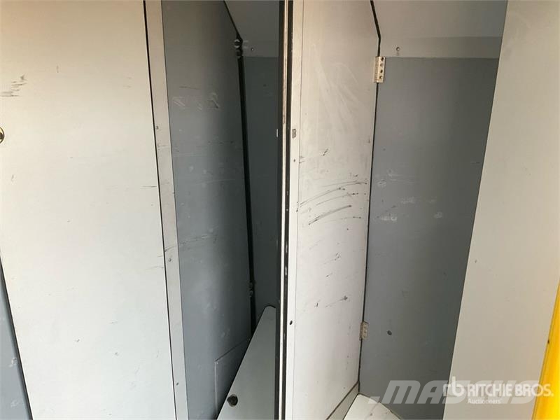 Fiat Ducato maxi Welfare Cargo Van Pakettiautot
