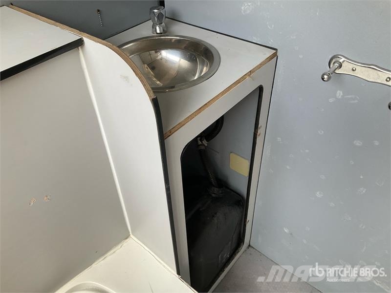 Fiat Ducato maxi Welfare Cargo Van Pakettiautot