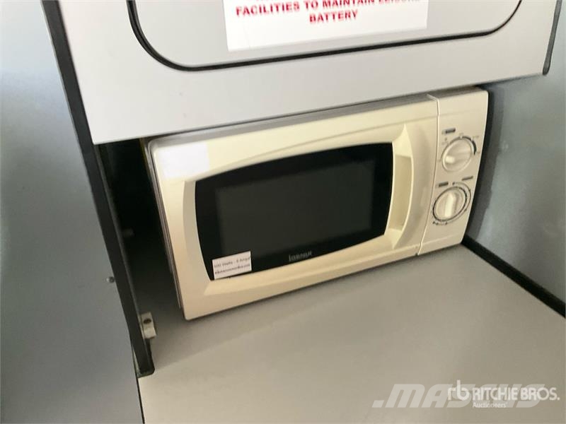 Fiat Ducato maxi Welfare Cargo Van Pakettiautot
