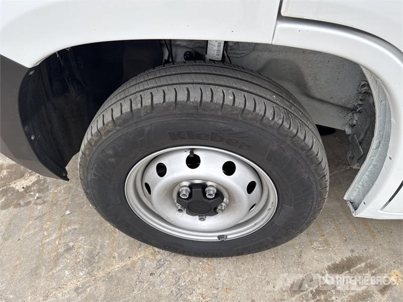 Fiat Ducato Vehicule Utilitaire Cargo Van Utilitara