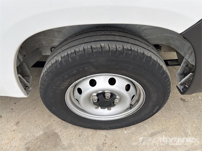 Fiat Ducato Vehicule Utilitaire Cargo Van Изотермический фургон