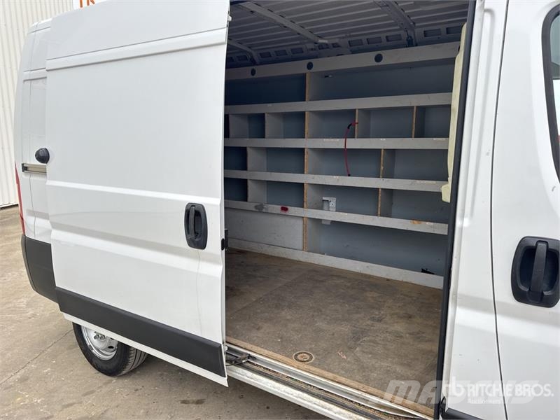 Fiat Ducato Vehicule Utilitaire Cargo Van Utilitara