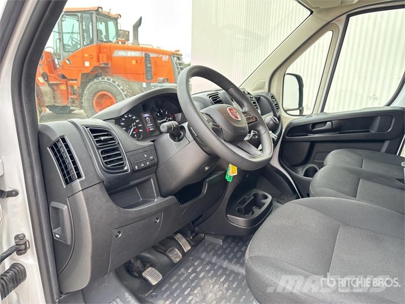 Fiat Ducato Vehicule Utilitaire Cargo Van Utilitara