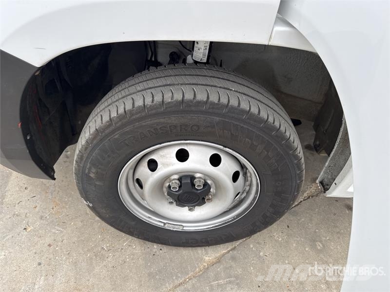 Fiat Ducato Vehicule Utilitaire Cargo Van Изотермический фургон
