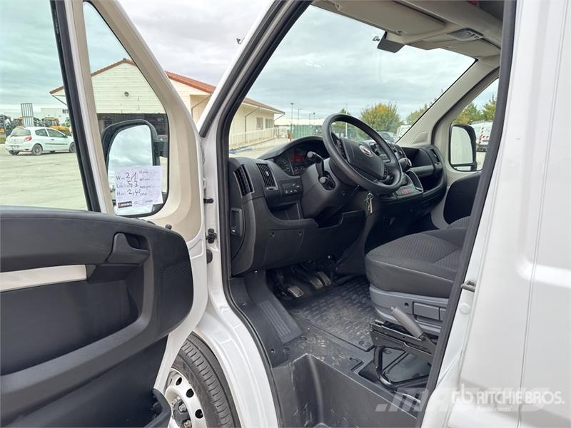 Fiat Ducato Vehicule Utilitaire Cargo Van Изотермический фургон