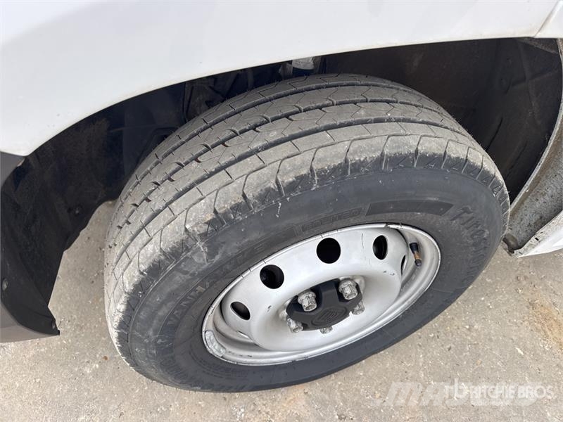 Fiat Ducato Vehicule Utilitaire Cargo Van Utilitara