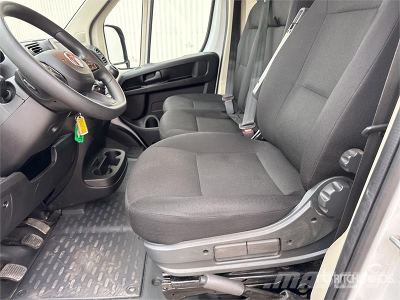 Fiat Ducato Vehicule Utilitaire Cargo Van Utilitara