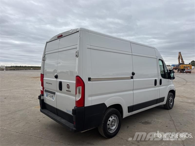 Fiat Ducato Vehicule Utilitaire Cargo Van Utilitara