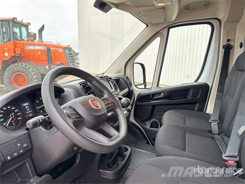 Fiat Ducato Vehicule Utilitaire Cargo Van Utilitara