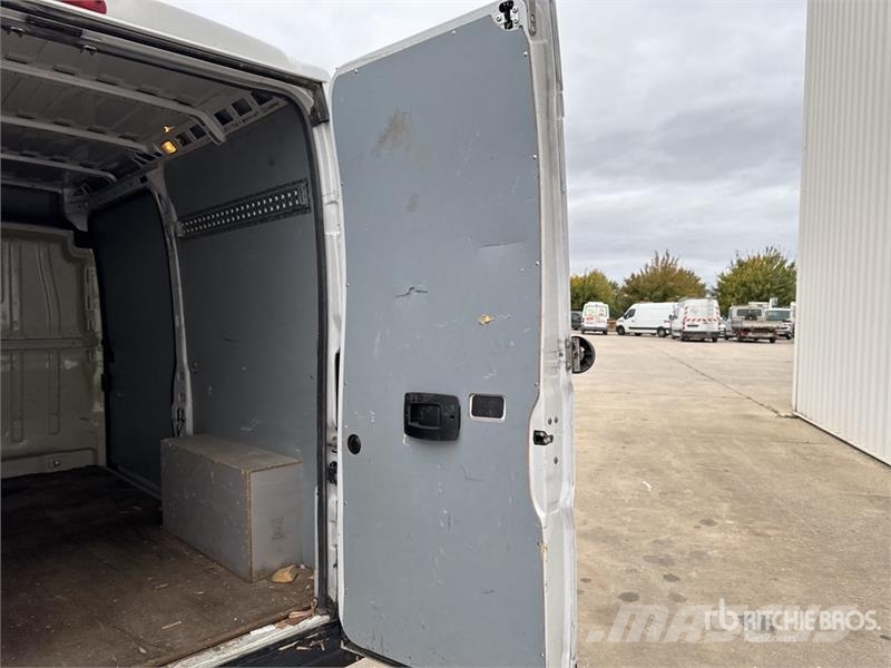 Fiat Ducato Vehicule Utilitaire Cargo Van Изотермический фургон