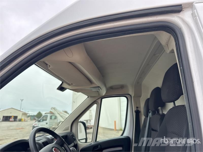 Fiat Ducato Vehicule Utilitaire Cargo Van Utilitara