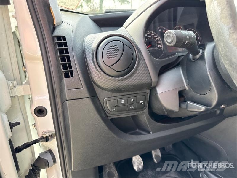 Fiat Fiorino 1.3 MJT 95CV E6D-TEMP SX Cargo Van Изотермический фургон