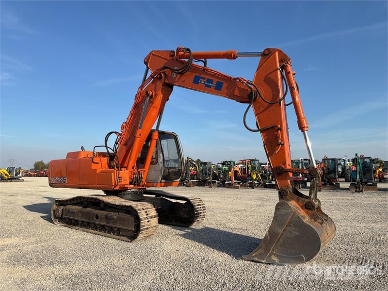 Fiat-Hitachi EX235 Tracked Excavator Lánctalpas kotrók