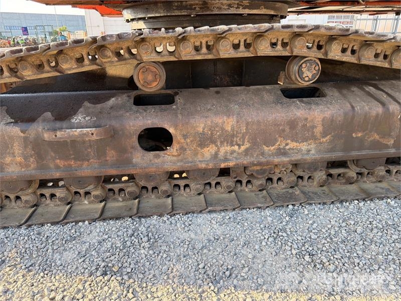 Fiat-Hitachi EX235 Tracked Excavator Lánctalpas kotrók