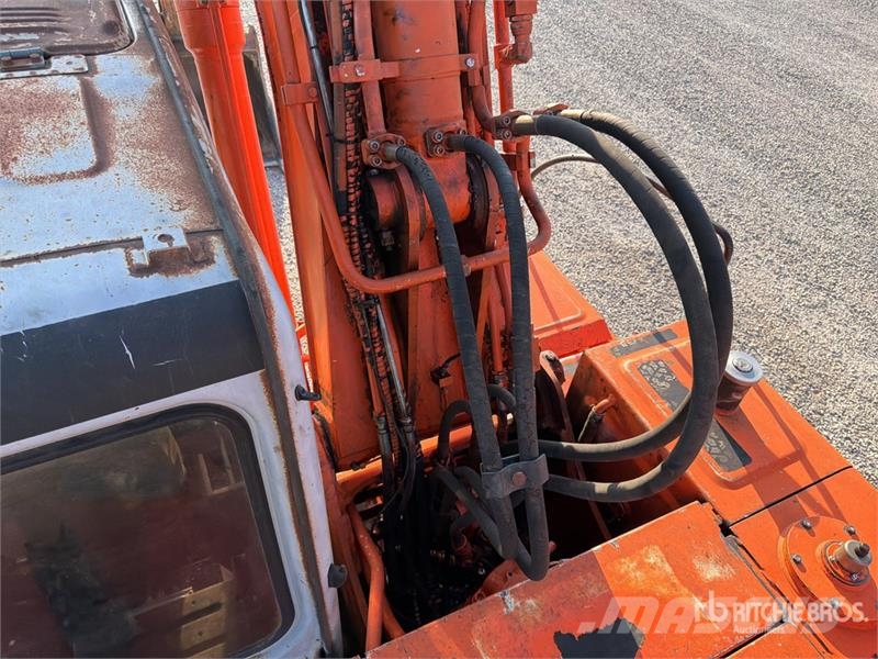 Fiat-Hitachi EX235 Tracked Excavator Lánctalpas kotrók