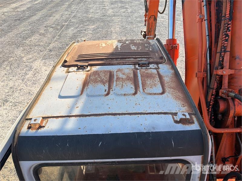 Fiat-Hitachi EX235T Tracked Excavator Bageri gusjeničari