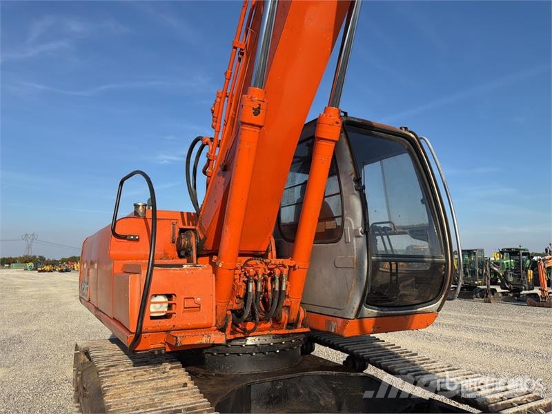Fiat-Hitachi EX235T Tracked Excavator Bageri gusjeničari