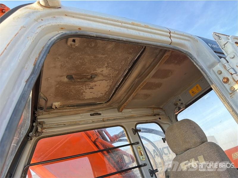 Fiat-Hitachi EX235T Tracked Excavator Bageri gusjeničari