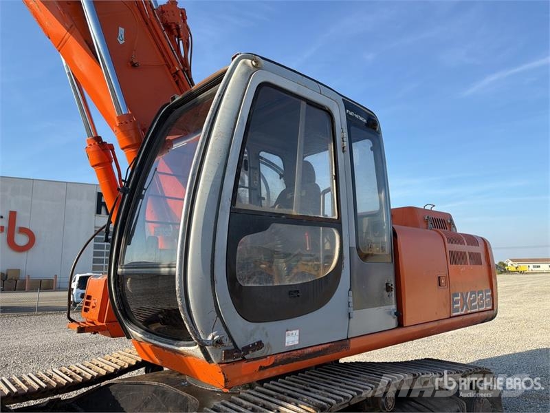 Fiat-Hitachi EX235T Tracked Excavator Bageri gusjeničari