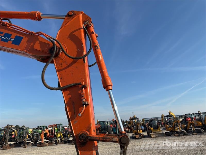 Fiat-Hitachi EX235T Tracked Excavator Bageri gusjeničari