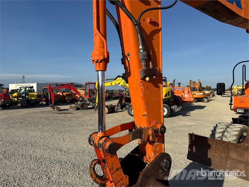 Fiat Kobelco EX135 W Wheel Excavator Mobilbagger
