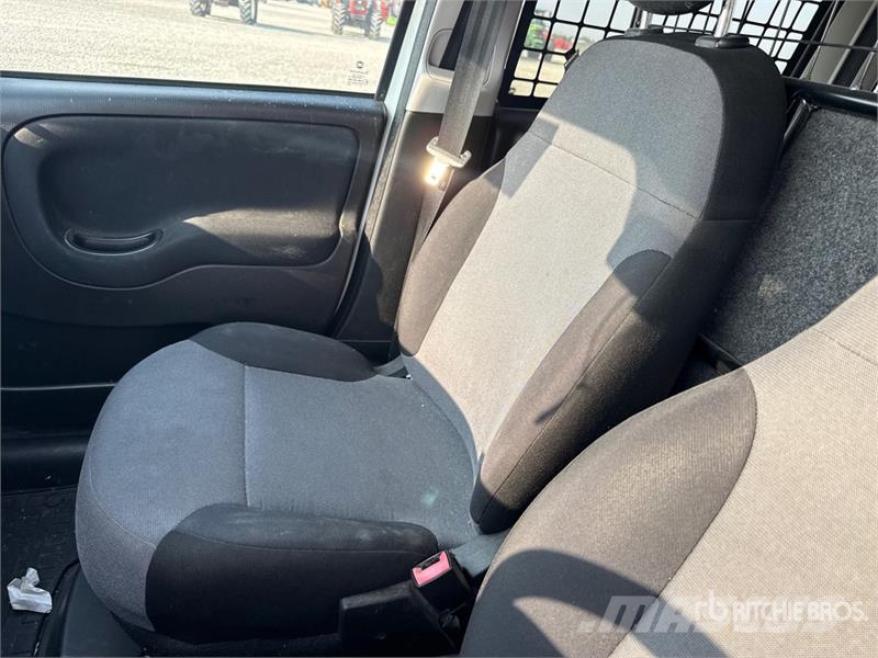 Fiat Panda 0.9 TWINAIR TURBO 85CV SeS 4X4 Van Truck Sanduk kamioni