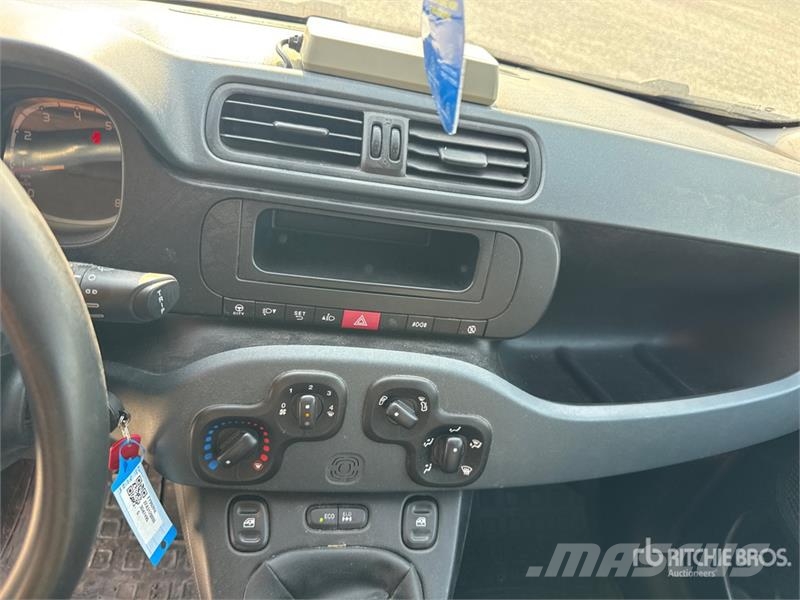 Fiat Panda 0.9 TWINAIR TURBO 85CV SeS 4X4 Van Truck Sanduk kamioni