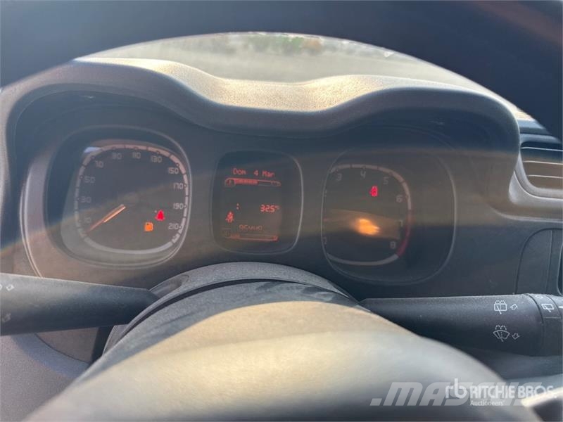 Fiat Panda 0.9 TWINAIR TURBO 85CV SeS 4X4 Van Truck Sanduk kamioni