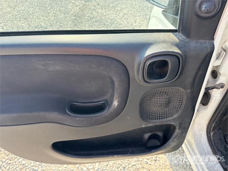 Fiat Panda 0.9 TWINAIR TURBO 85CV SeS 4X4 Van Truck Sanduk kamioni