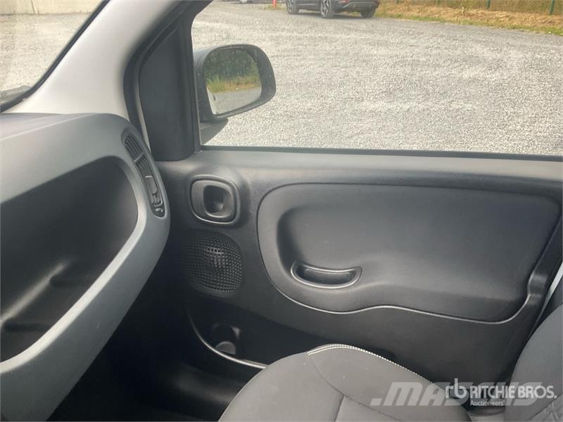 Fiat Panda 1.0 MildHybrid 52 KW Automobile Personbiler