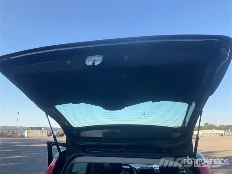 Fiat Panda 1.0 MildHybrid 52 KW Automobile Personbiler