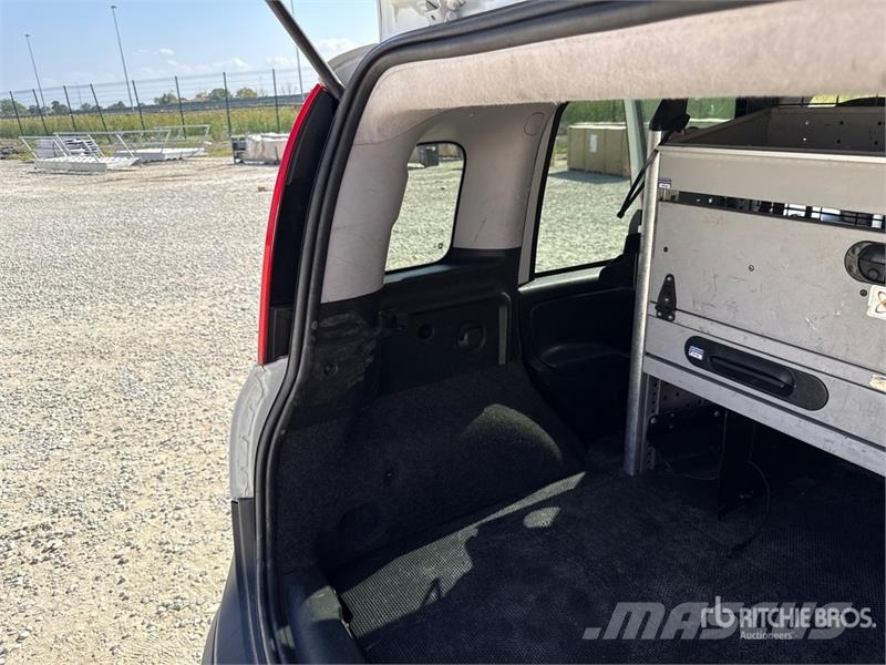 Fiat Panda 1.3 MJT 80CV VAN 4X4 2P.POP Cargo Van Transporterek